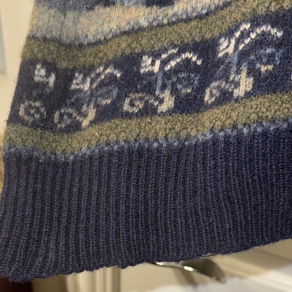 Vintage Woolly Jumpers Navy Blue Green Lamb Tree Patterned Wool Sweater Size M - Picture 7 of 10